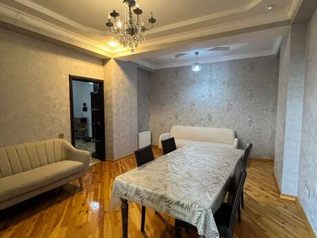 3-room apartment for rent, 95 m², Həzi Aslanov: 750 ₼/mo 3