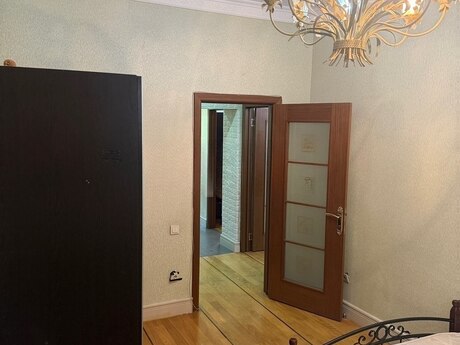 Kirayə 3 otaqlı mənzil, 85 m², Nəriman Nərimanov: 700 ₼/ay 2