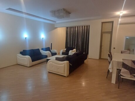 4-room apartment for rent, 200 m², Nizami: 1 599 ₼/mo 2