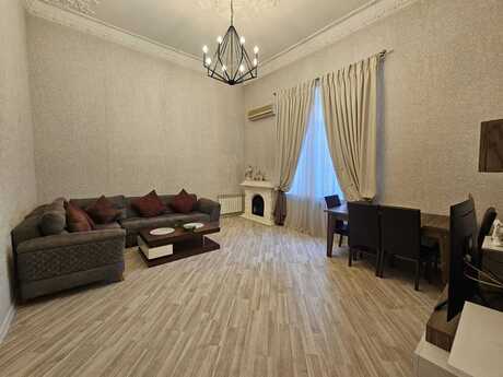 3-room apartment for rent, 102 m², İçəri Şəhər: 1 380 ₼/mo 5