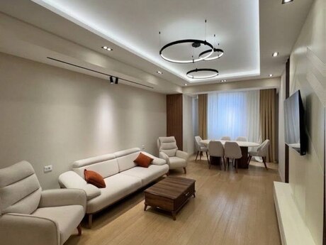 2-room apartment for rent, 120 m², Nizami: 200 ₼/mo 3