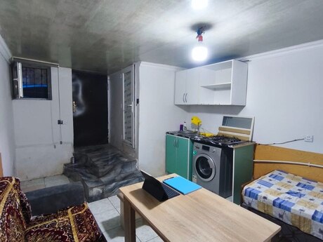 Аренда: 1-комнатная квартира, 20 м², Elmlər Akademiyası: 250 ₼/мес 2