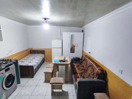 Аренда: 1-комнатная квартира, 20 м², Elmlər Akademiyası: 250 ₼/мес 3