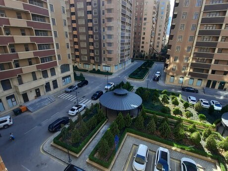 3 otaqlı mənzil, 108 m², 28 May: 400 000 ₼ 3