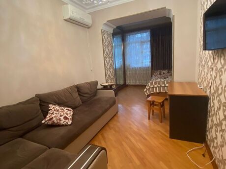 3-room apartment for rent, 80 m², Nizami: 850 ₼/mo 3