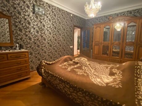 Elan №6483270 - Bakı, Nizami m., 3 otaqlı, 80 m², 4/5 mərtəbə