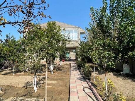 7 otaqlı həyət evi, 200 m², Novxanı: 250 000 ₼ 2