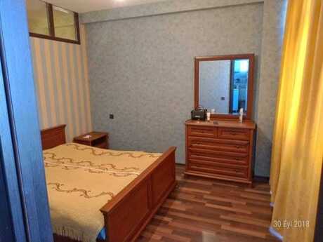 3-room apartment for rent, 80 m², Həzi Aslanov: 600 ₼/mo 2