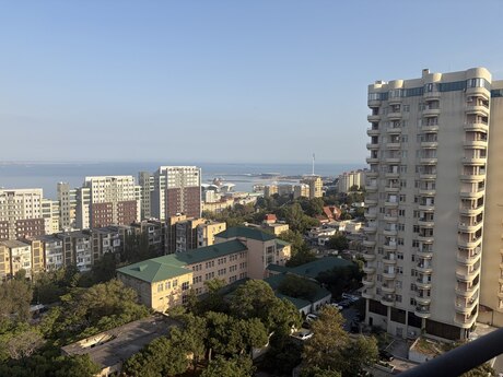 3-комнатная квартира, 110 м², İçəri Şəhər: 435 000 ₼ 2