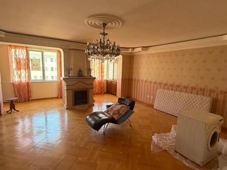 Elan №6483383 - Bakı, Elmlər Akademiyası m., 4 otaqlı, 110 m², 4/5 mərtəbə