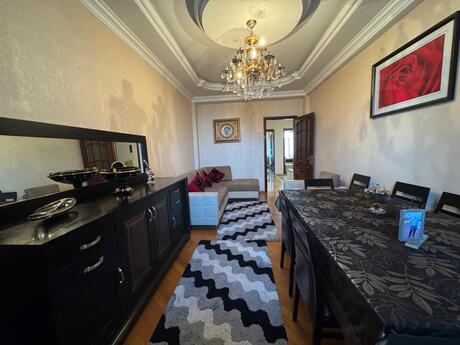 2 otaqlı mənzil, 90 m², 28 May: 295 000 ₼ 2