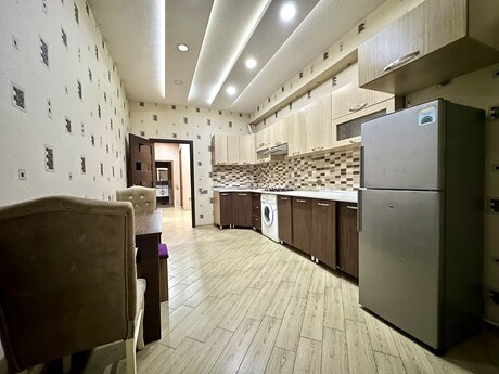 2-room apartment for rent, 90 m², Neftçilər: 700 ₼/mo 5