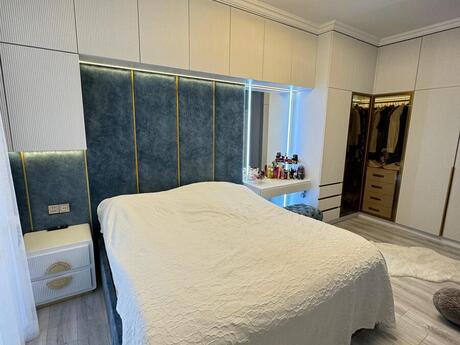4 otaqlı mənzil, 107 m², İnşaatçılar: 300 000 ₼ 5