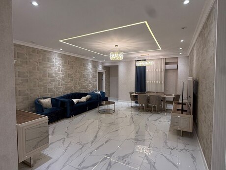 3-room apartment for rent, 120 m², 8 Noyabr: 1 800 ₼/mo 3