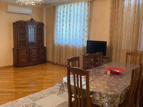 Аренда: 3-комнатная квартира, 125 м², Nəriman Nərimanov: 250 ₼/мес 2