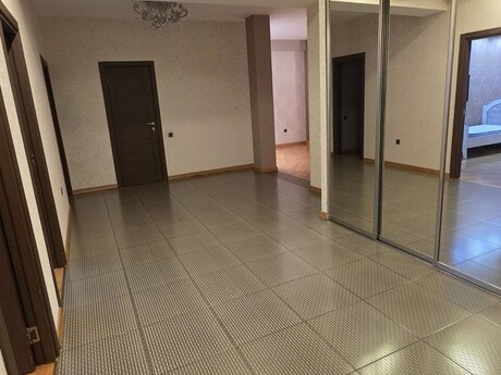 Kirayə 3 otaqlı mənzil, 145 m², Nərimanov: 1 300 ₼/ay 3