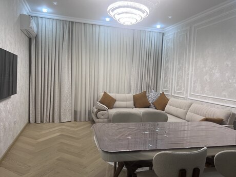 Kirayə 2 otaqlı mənzil, 80 m², Nərimanov: 1 700 ₼/ay 3