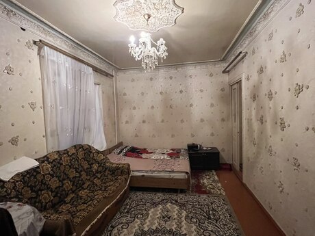 2 rooms · 80 m² · floor 8/10, Neftçilər