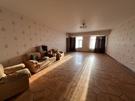 2-room apartment, 150 m², Elmlər Akademiyası: 400 000 ₼ 4