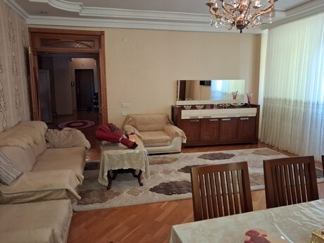 3-комнатная квартира, 150 м², Gənclik: 325 000 ₼ 3