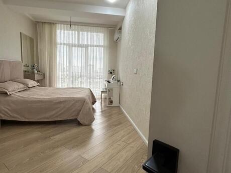 3-room apartment, 100 m², 7-ci mikrorayon: 275 000 ₼ 4