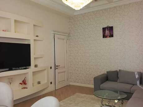 Kirayə 4 otaqlı mənzil, 125 m², Ağ şəhər: 2 500 ₼/ay 3