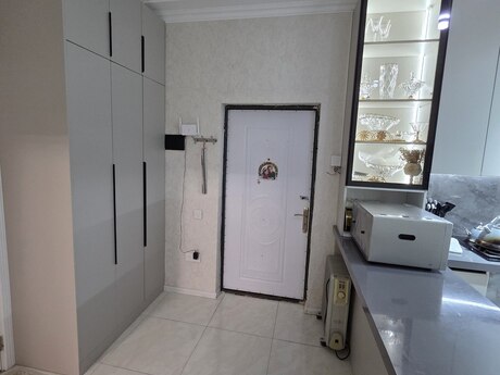 2 otaqlı mənzil, 77 m², Saray: 98 000 ₼ 2