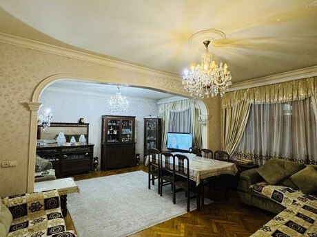 5-room apartment, 125 m², Azadlıq Prospekti: 274 000 ₼ 2