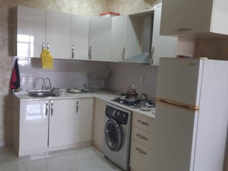 2-room apartment for rent, 66 m², Həzi Aslanov: 300 ₼/mo 2
