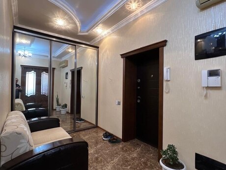 3-room apartment, 139 m², Nəsimi: 380 000 ₼ 2