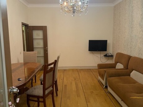 Объявление №6483796 - Баку, м. Нариман Нариманов, 3-комн., 80 м², 2/5 этаж