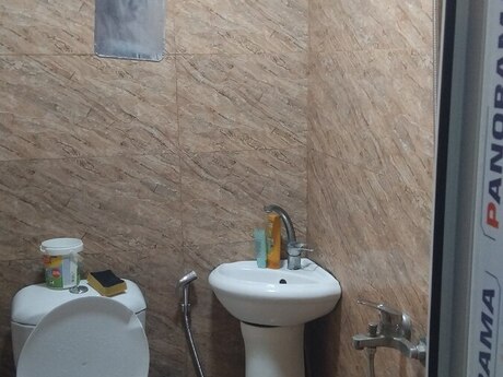 2-room apartment for rent, 28 m², 8 Noyabr: 380 ₼/mo 3