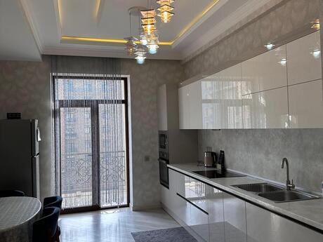 Kirayə 3 otaqlı mənzil, 125 m², Ağ şəhər: 2 000 ₼/ay 4