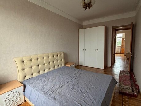 Yasamalda 2 otaqlı köhnə tikili mənzil kirayə verilir, 60 m², 700 AZN/ay, şəkil 5 / 11