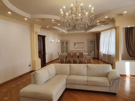 3-room apartment for rent, 280 m², Nizami: 2 200 ₼/mo 3