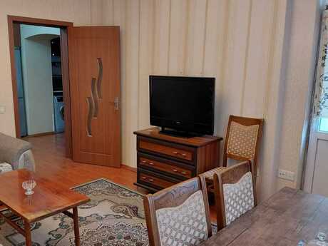2-room apartment for rent, 65 m², Həzi Aslanov: 600 ₼/mo 2
