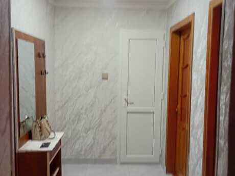 Binəqədidə 2 otaqlı köhnə tikili mənzil satılır, 36 m², 105 000 AZN, şəkil 4 / 8