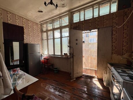 1 otaqlı mənzil, 32 m², 28 May: 88 000 ₼ 3