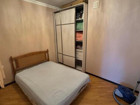 3-room apartment for rent, 80 m², 8 Noyabr: 749 ₼/mo 3