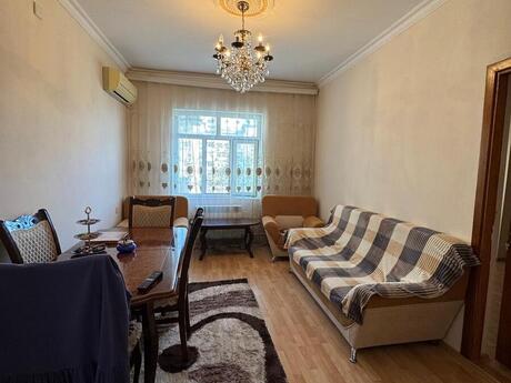 4-room apartment, 110 m², İnşaatçılar: 200 000 ₼ 2