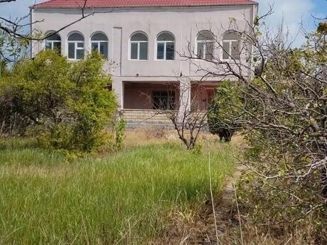 6 otaqlı həyət evi, 360 m², Novxanı: 170 000 ₼ 2