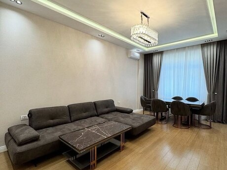4-room apartment, 186 m², Elmlər Akademiyası: 750 000 ₼ 2
