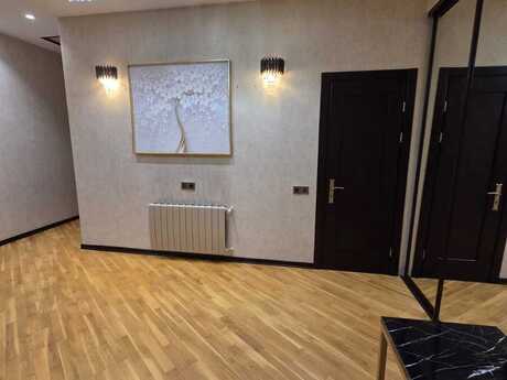 3-room apartment for rent, 136 m², 28 May: 1 300 ₼/mo 3