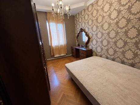 4-room apartment for rent, 100 m², Memar Əcəmi: 700 ₼/mo 3