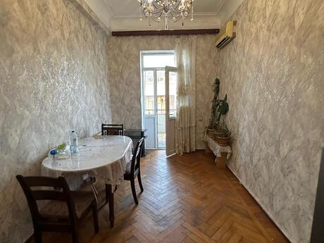 Elan №6477266 - Bakı, Nəriman Nərimanov m., 3 otaqlı, 90 m², 4/5 mərtəbə