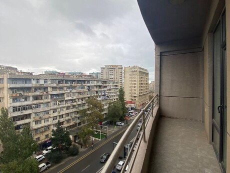3-room apartment, 136 m², Gənclik: 385 000 ₼ 2