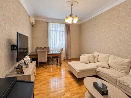 3 otaqlı mənzil, 80 m², 28 May: 370 000 ₼ 2