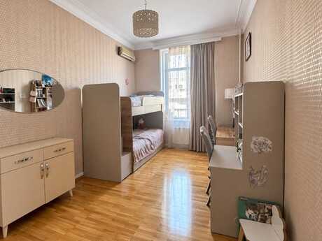 3 otaqlı mənzil, 80 m², 28 May: 370 000 ₼ 4