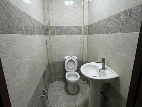 3-room apartment for rent, 110 m², Azadlıq Prospekti: 750 ₼/mo 2