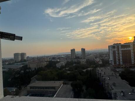 2-room apartment, 76 m², Neftçilər: 250 000 ₼ 3